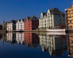 Enigmatic India to Norway Expedition: 10-Night Package