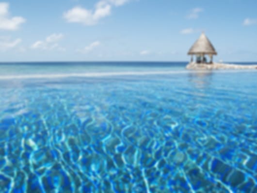 Sparkling 6 Nights Taj Coral Reef Honeymoon Package