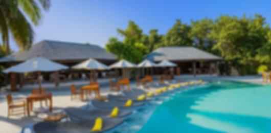 Spectacular 9 Nights Centara Ras Fushi Tour Package