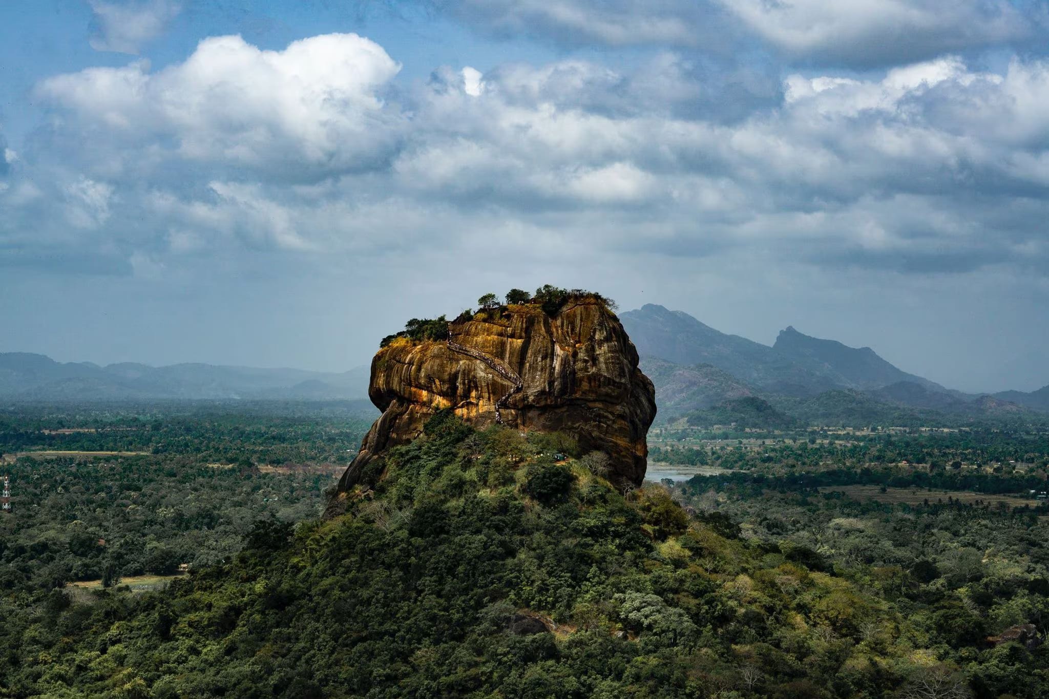 4 Nights in Sri Lanka: Yala Safari & Bentota Beach Retreat