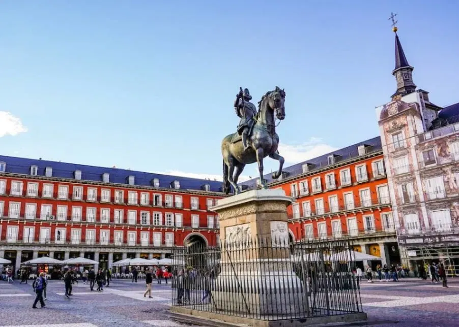 Barcelona+ Seville+ Madrid