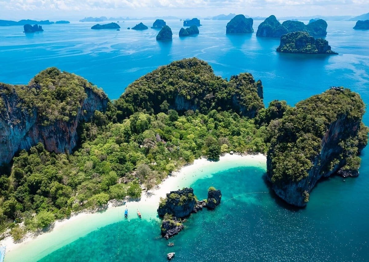 Thailand Escape: 8 Days in Phuket, Pattaya & Bangkok