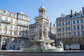 French Adventure: Couples Tour of Paris & Lyon