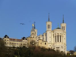 Experience the Ultimate Family Adventure: 6 Nights in Paris and Lyon!