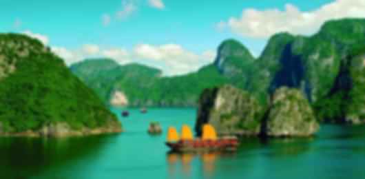 Blissful 4 nights vietnam package with Hanoi and Halong Bay Overnight Cruise