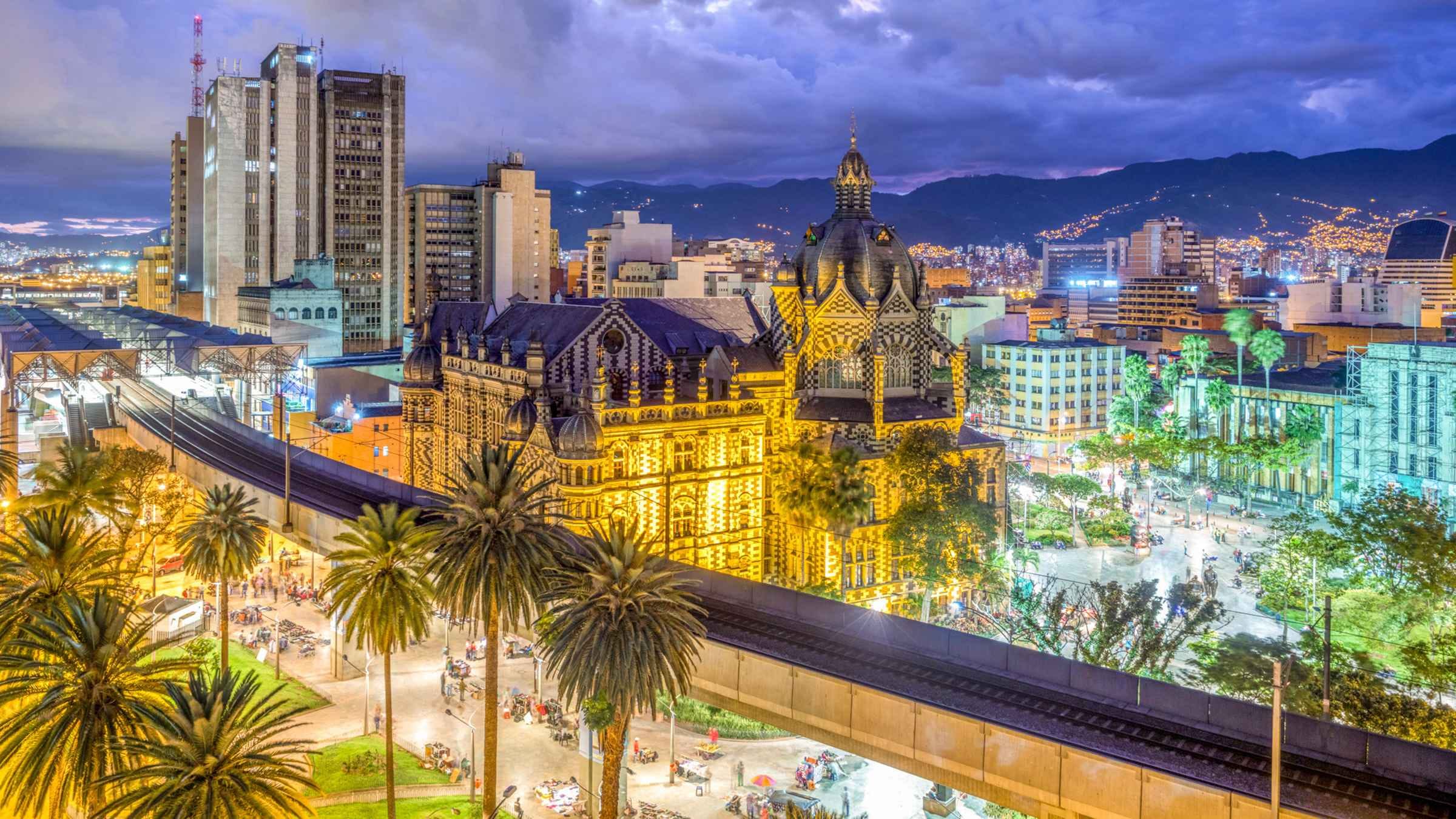 Solo Getaway: 9 Nights In New York, Medellin, Salento And Cartagena