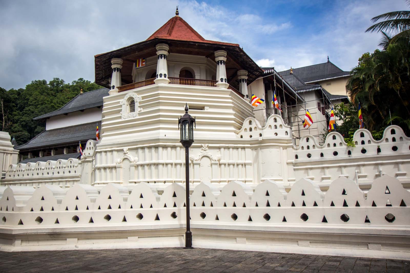 Kandy City Cultural Tour - Kataragama Devalaya, Peradeniya Botanical Gardens, Temple of the Tooth Relic & Gem Museum