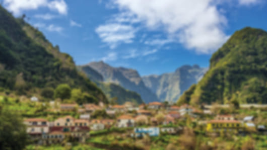 Blissful 6 Days Tour Package to Portugal for Couple