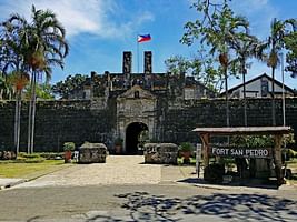 Classic 5 day trip to Philippines for Family