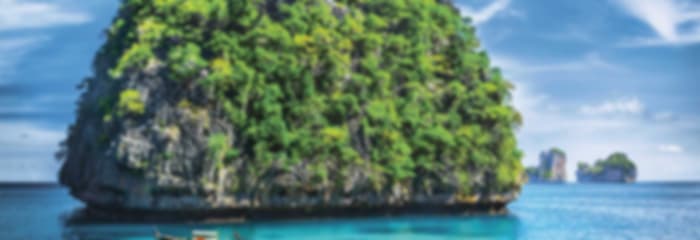 Breathtaking 10 Nights Phuket Package For Couple