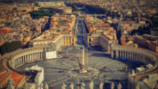 Vagabond this summer heat for European tour on a 9 nights stay