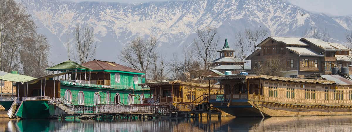 International Travel Packages From Srinagar