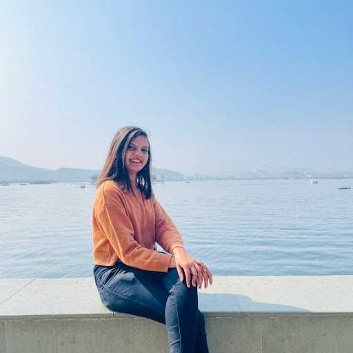 Laya Osten-Profile