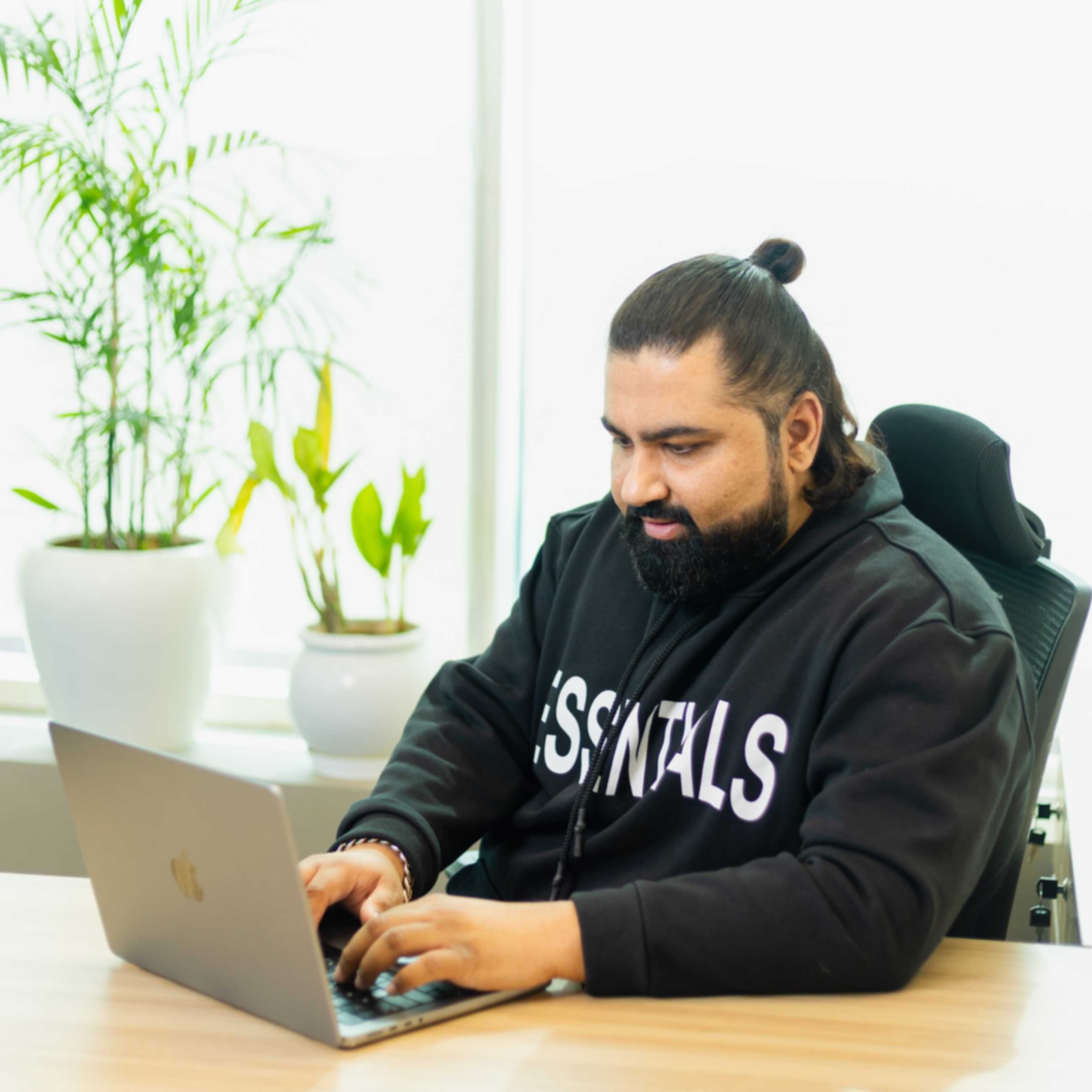 Nishant Radia-Profile