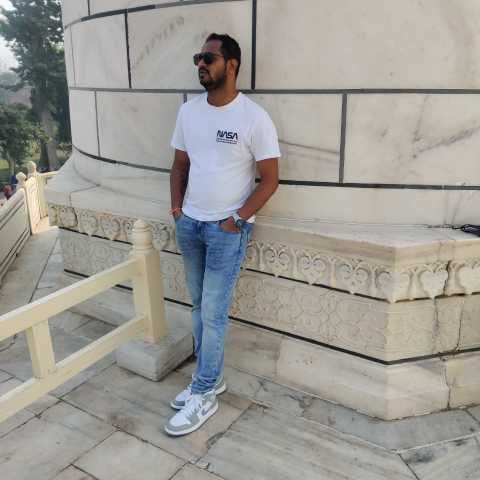 Nitesh Wadia-Profile