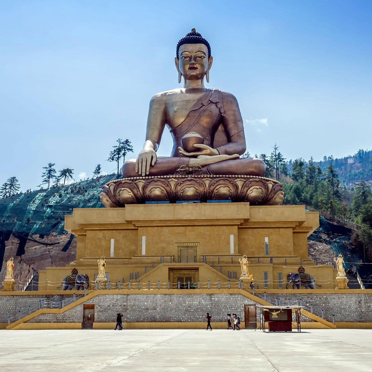 The Ultimate 7N Bhutan Journey – Culture, Valleys & Monasteries