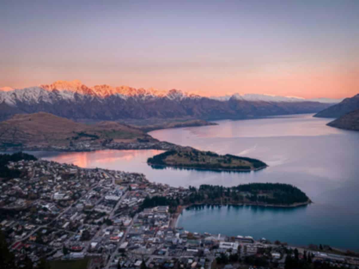 Queenstown Travel Guide and Tourism