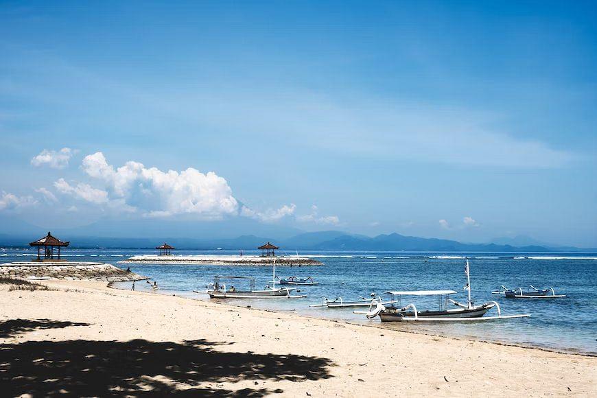 sanur beach.jpg