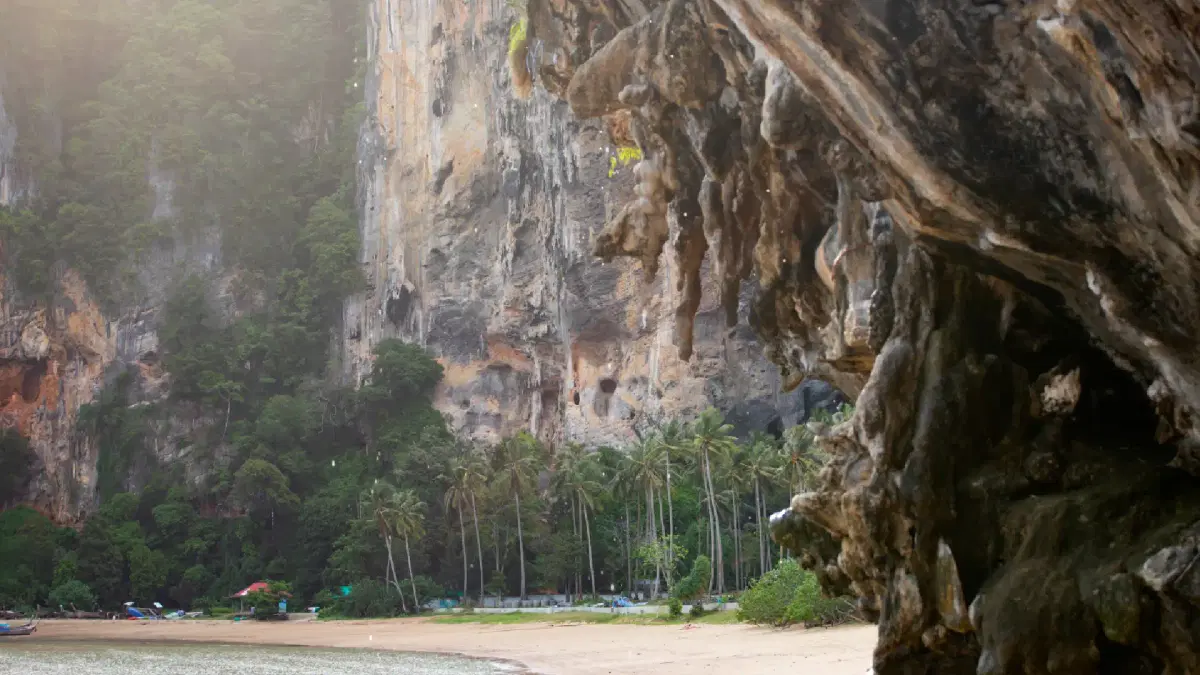 thailand caves