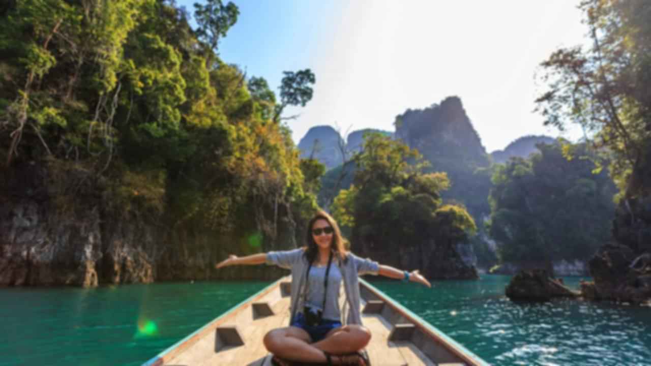 https://images.pickyourtrail.com/thailand_water_sports_008694fe34.jpg?dpr=1&q=40