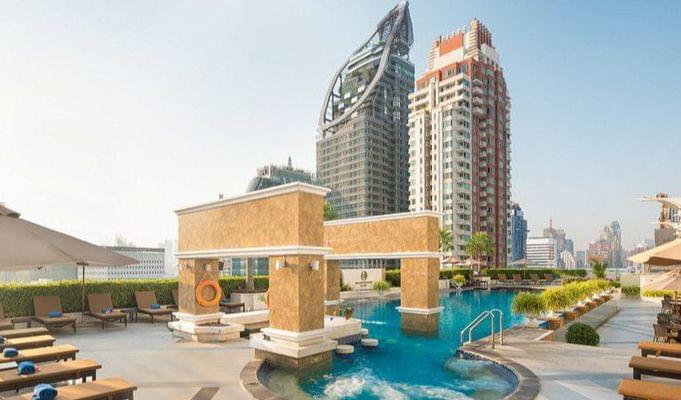 Berkley Hotel Prataunam