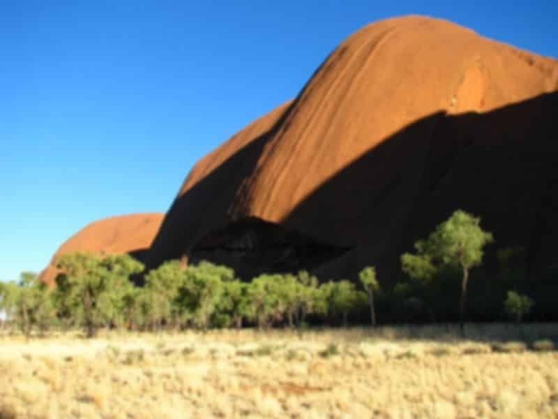 https://images.pickyourtrail.com/uluru_6_f95424e333.jpg?dpr=1&q=40