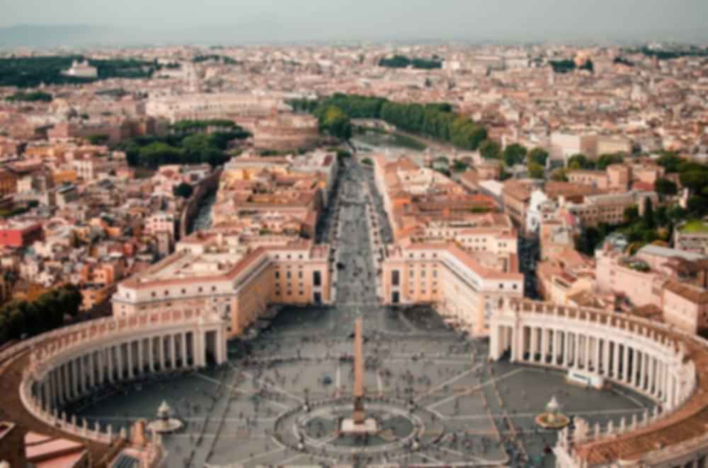 https://images.pickyourtrail.com/vatican_city_b4da84bf21.jpg?dpr=1&q=40