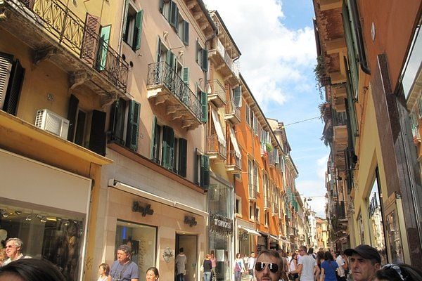 verona_innnn_4a5c179cb6.jpg